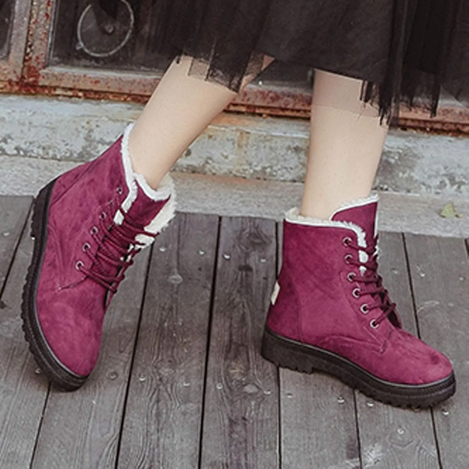 Bcshiye Women's Winter Snow Boots Outdoor Anti-Slip Ankle Boots Suede Warm Fur Lined Booties Lace Up Flat Platform Shoes