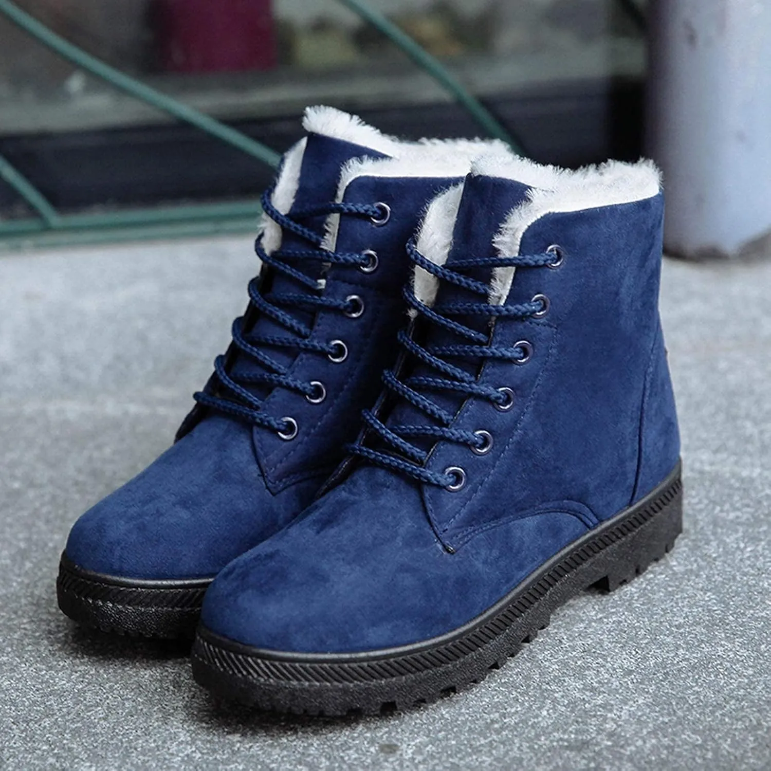 Bcshiye Women's Winter Snow Boots Outdoor Anti-Slip Ankle Boots Suede Warm Fur Lined Booties Lace Up Flat Platform Shoes