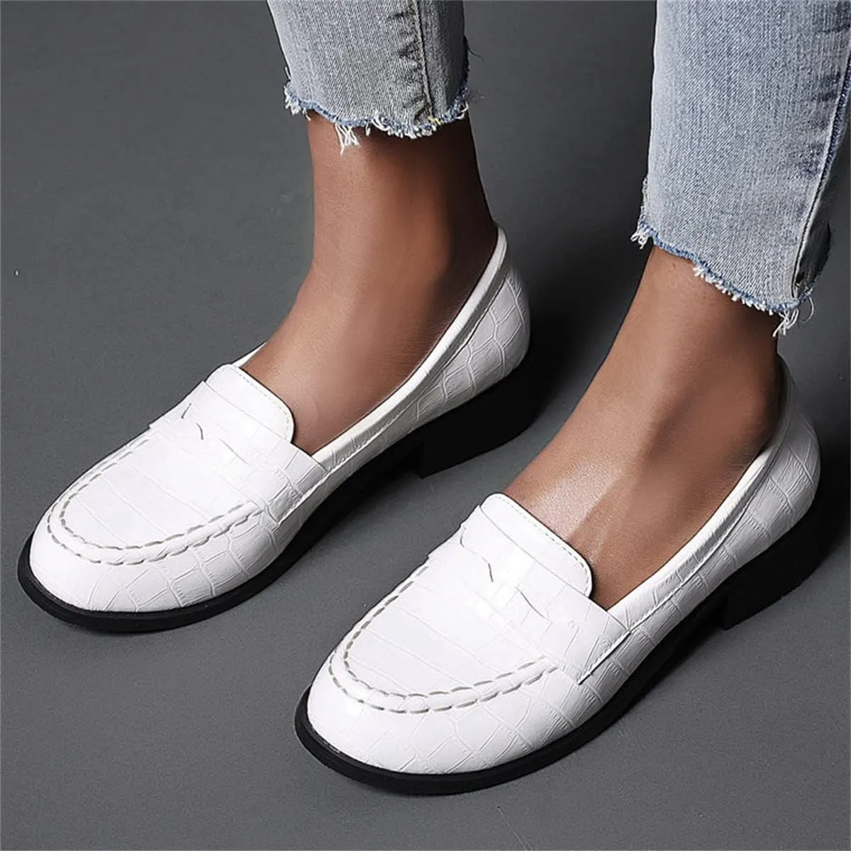 Betastella Women's Low Heel Loafers Chunky Pull On Pumps