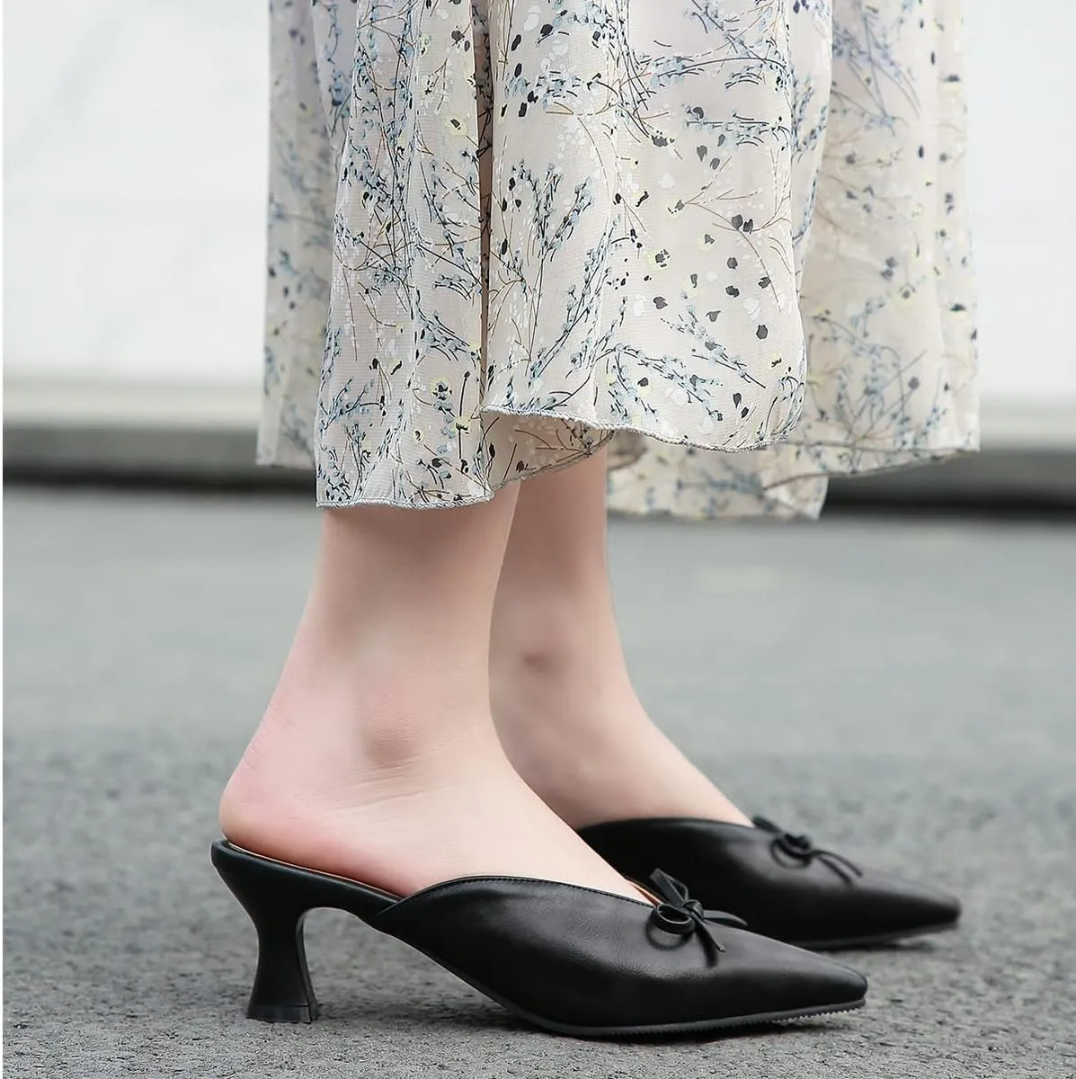 LEHOOR Women Low Kitten Heel Mules with Bows Pointed Closed Toe Slip On Dress Loafers Shoes Backless 2 Inch Chunky Block Heel Slide Slipper Ladies Dressy Comfort Elegant Spring Office Shoes 4-13 M US