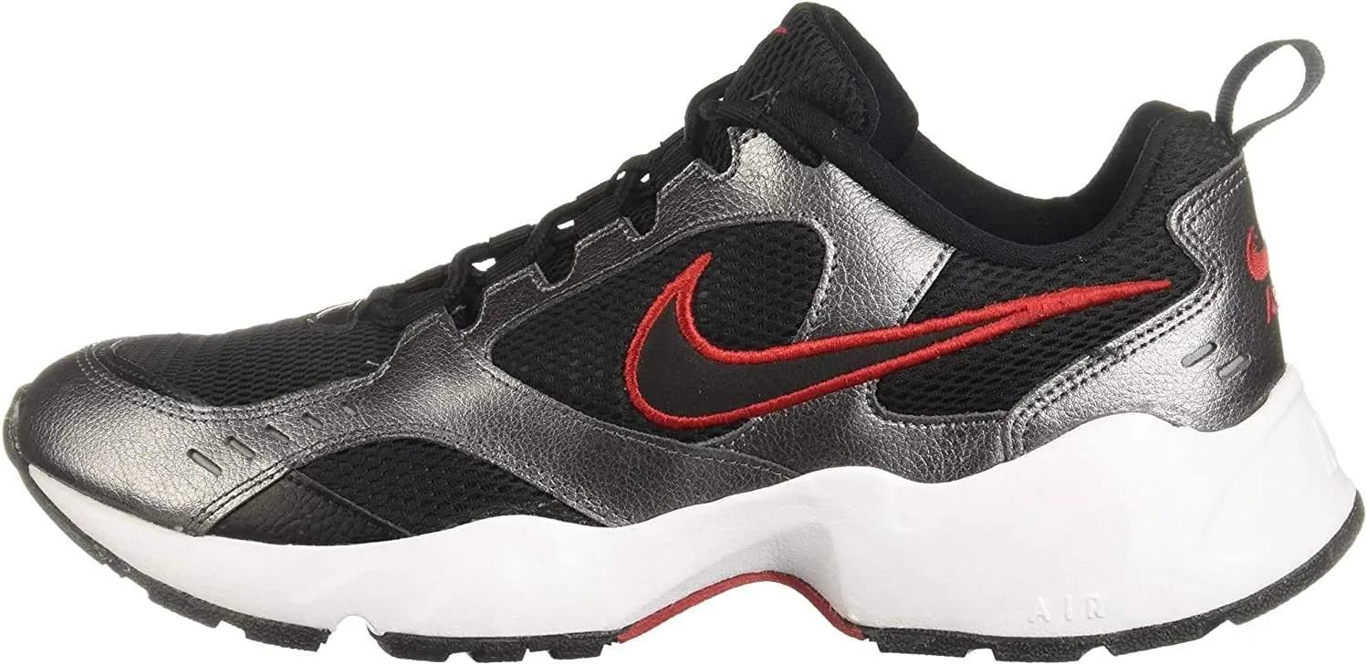 Nike Men's Fashion Sneakers