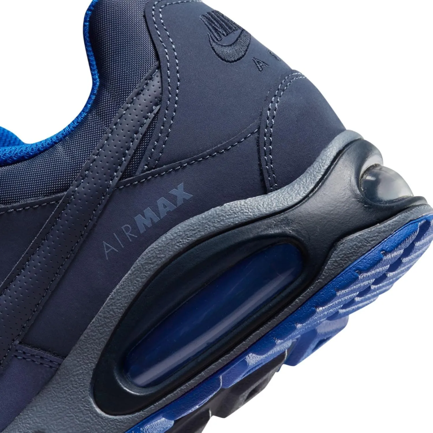 Nike Men's Fashion Sneakers