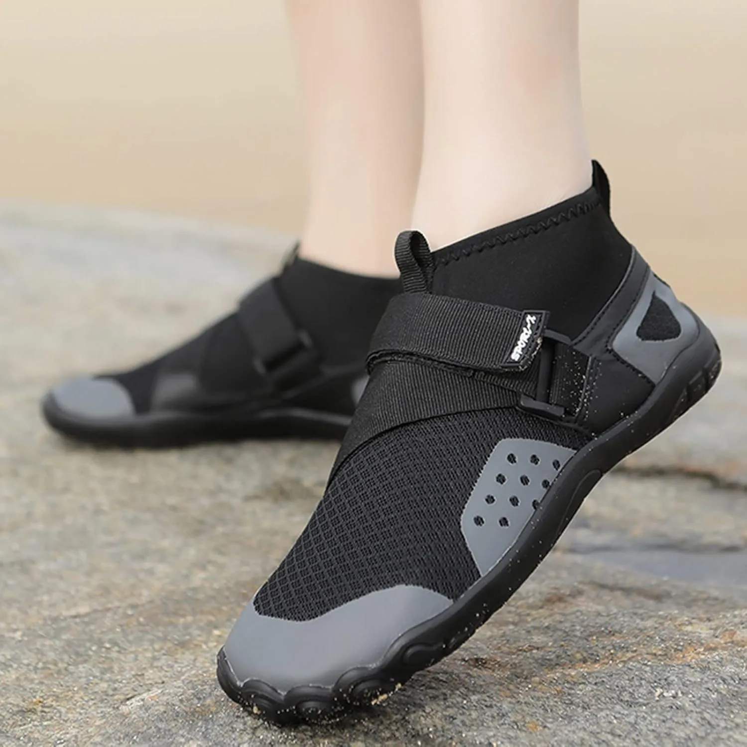 Women's Water Shoes Quick Dry Breathable Barefoot Aqua Sneakers for Summer Beach Surf Hiking Running Footwear